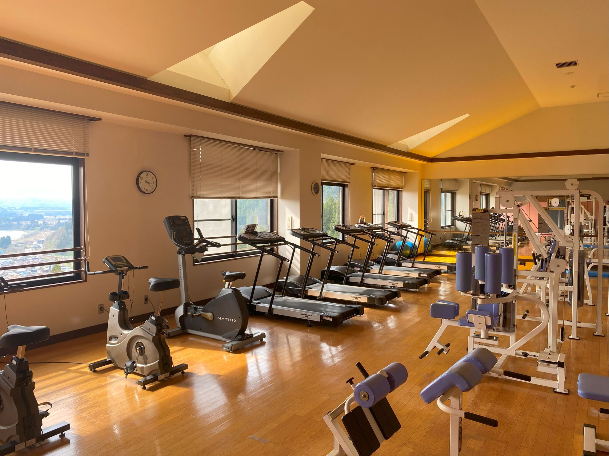 隣接えちご川口温泉内「ジムコーナー」※休館日あり