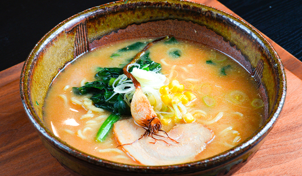 隣接えちご川口温泉1階レストラ「こぶし」