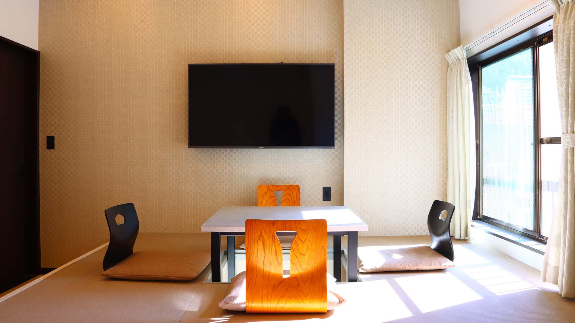 和洋室（居間スペース）