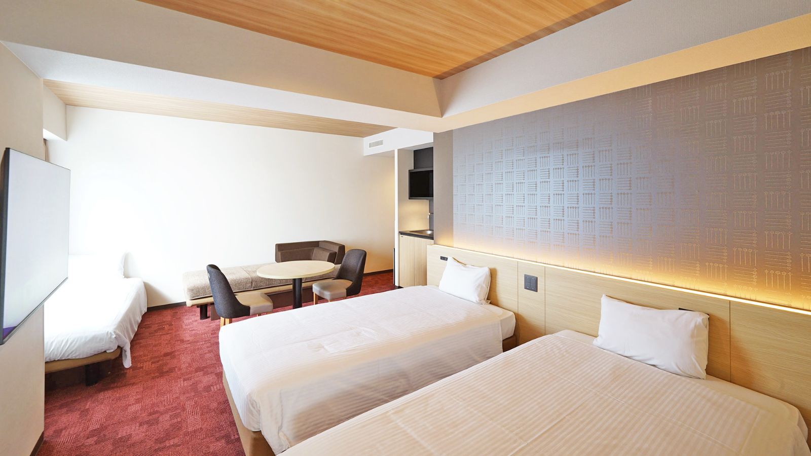 【グランドツイン】長期滞在にも便利な設備が充実した客室。