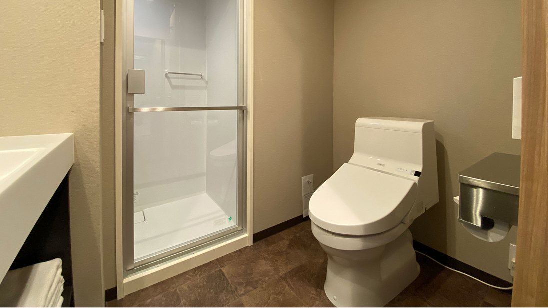 【スタンダードツイン】清潔感のあるレストルームで、快適なご滞在をサポート。