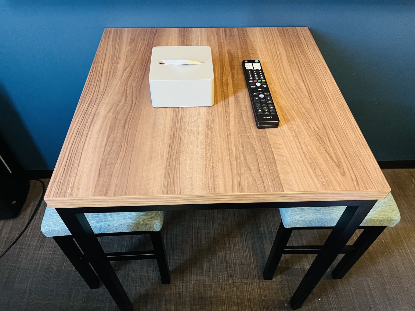 テーブル（部屋タイプによってサイズが異なります。）