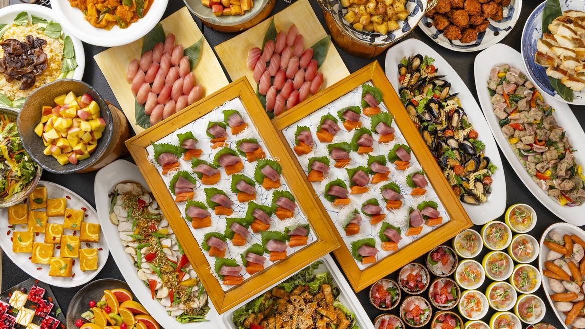 【夕食バイキング】イメージ地元の食材をふんだんに使用、オリジナルりんご創作料理も楽しめる夕食♪