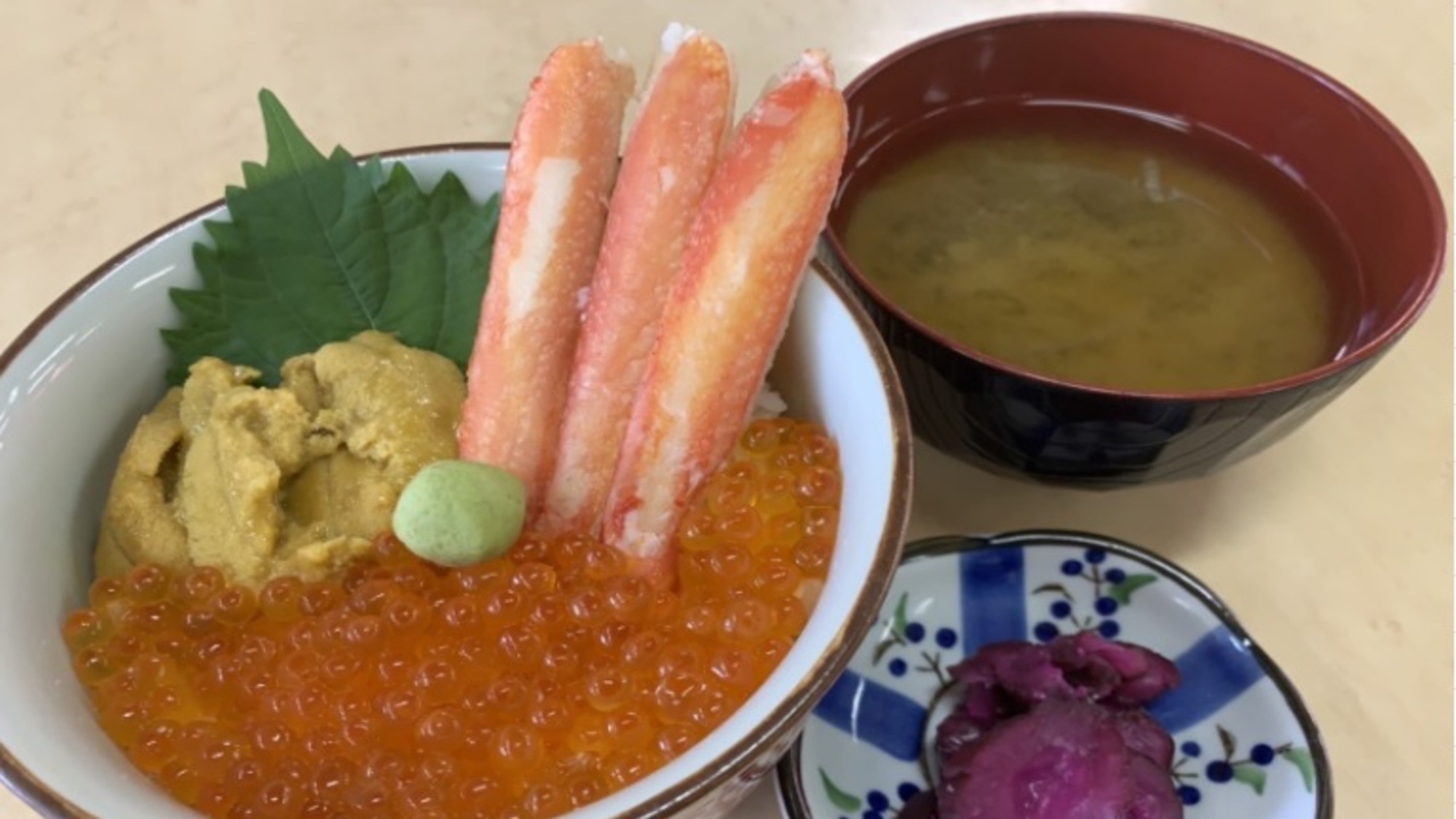 函館朝市選べる海鮮丼