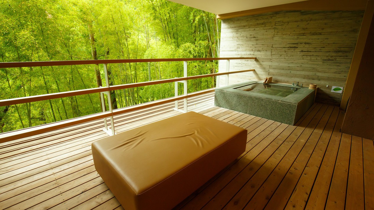 【竹】青森檜葉または御影石の露天付客室（60-72平米）お部屋の一例