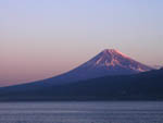 朝日に輝く赤富士