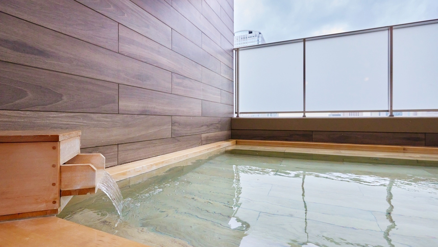 ＜和風＞女性:5時〜9時半 男性:16時〜25時＜洋風＞男性:5時〜9時半 女性:16時〜25時