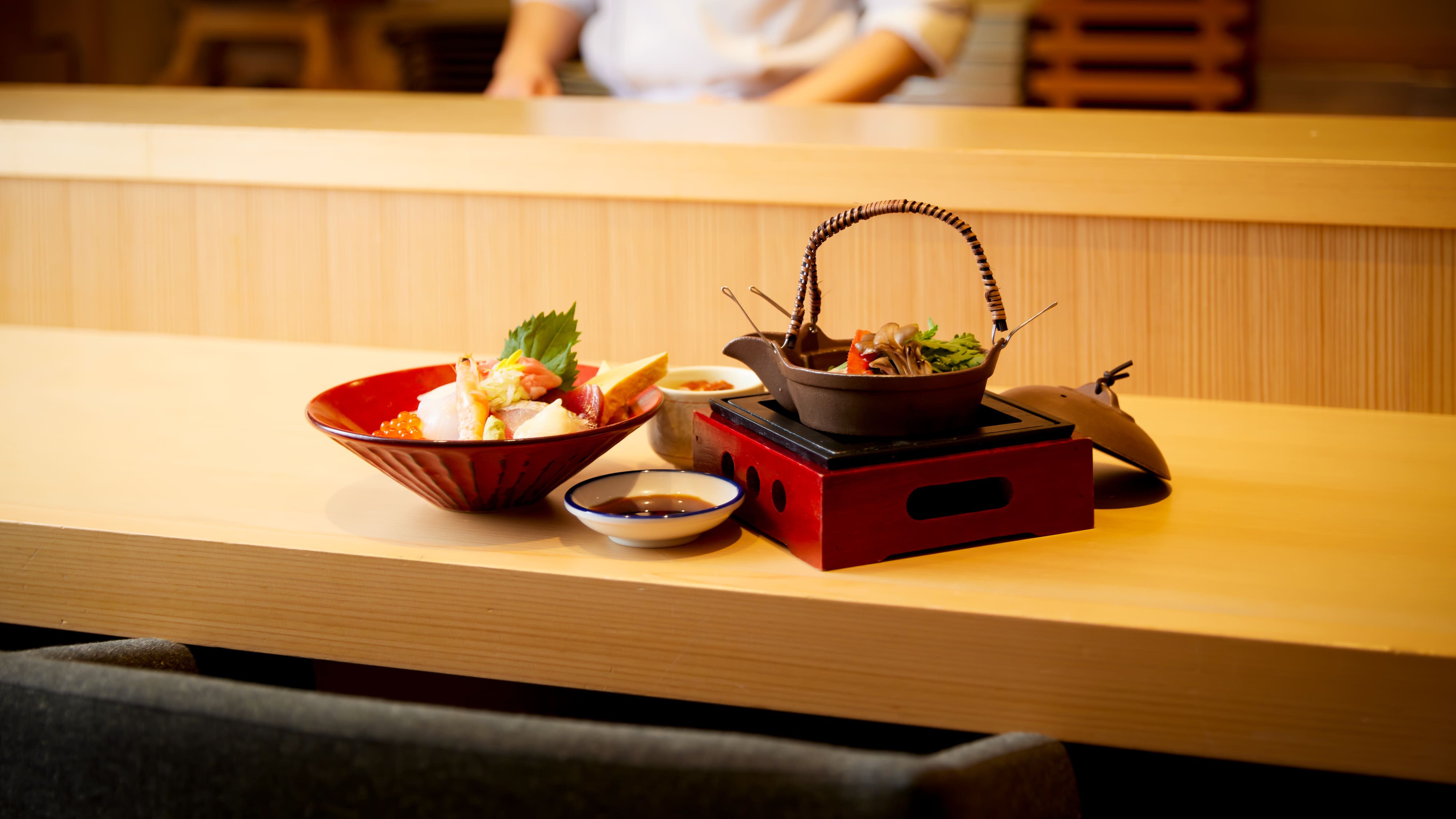 【朝食イメージ】海鮮丼は定食スタイルでのご提供となります。