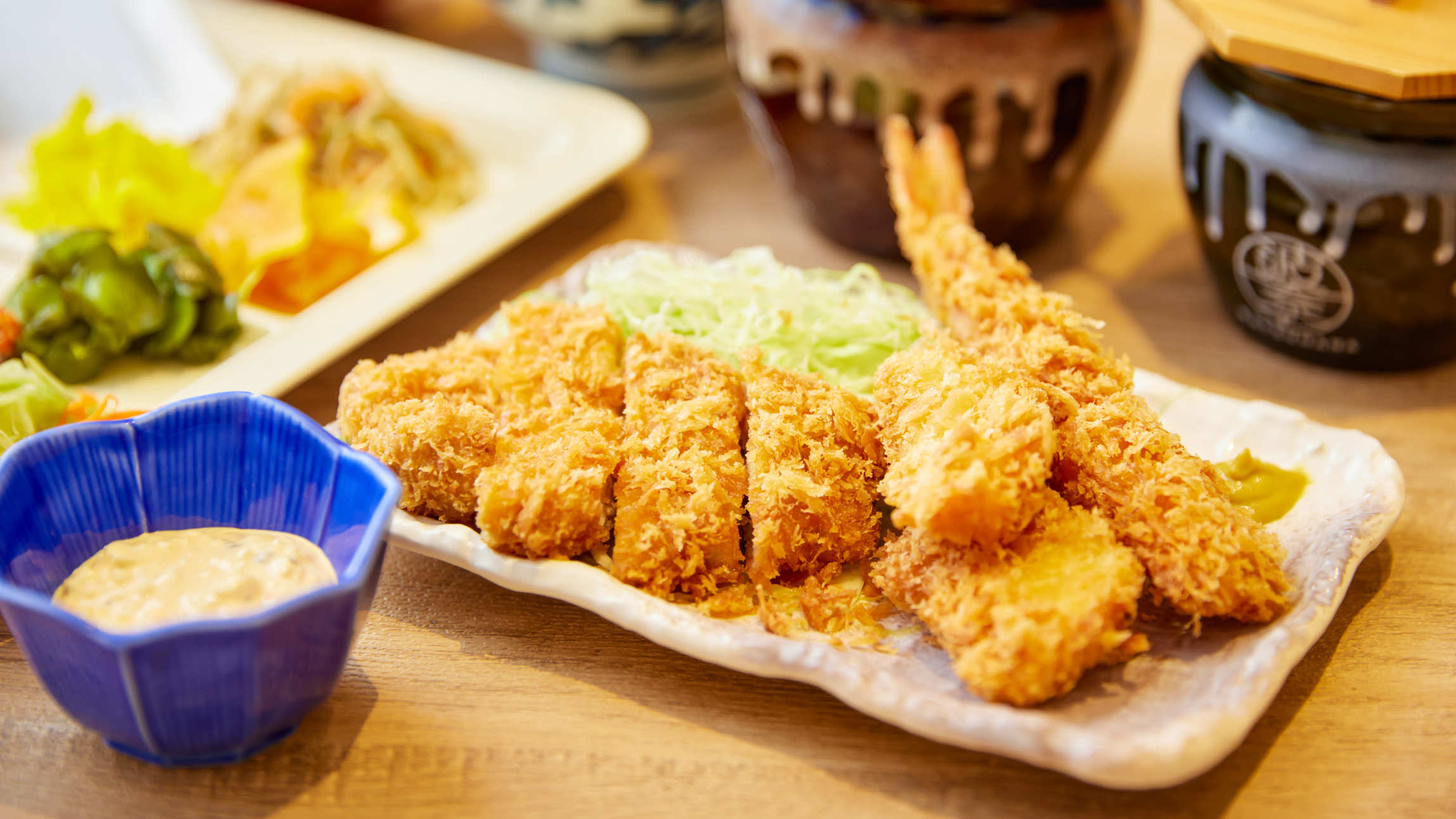 【朝食イメージ】5種類の揚げ物からお好きなメインをお選びください。