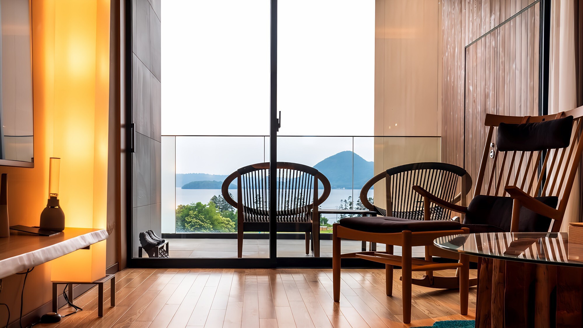 【東館】温泉露天風呂付デザイナーズツイン＜湖側＞※イメージ