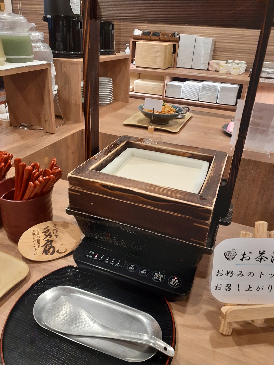 バイキング朝食