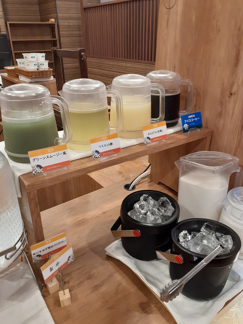 バイキング朝食