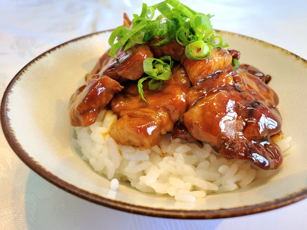 帯広名物！北海道産ポークの勝手豚丼