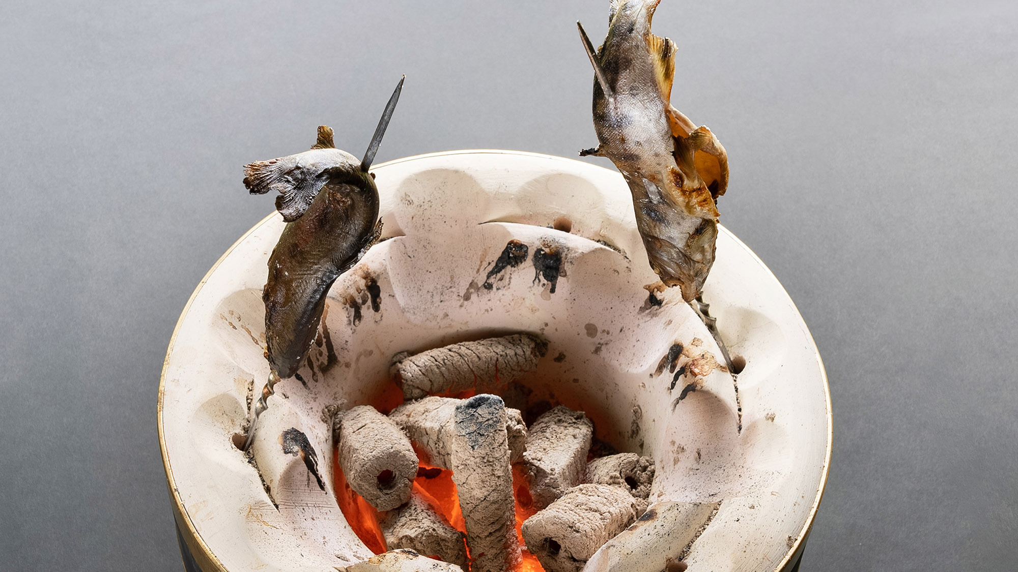 ・【朝食】西米良の川魚は炭火でこんがり焼き魚に。皮目はカリっと、身の部分はフワっと