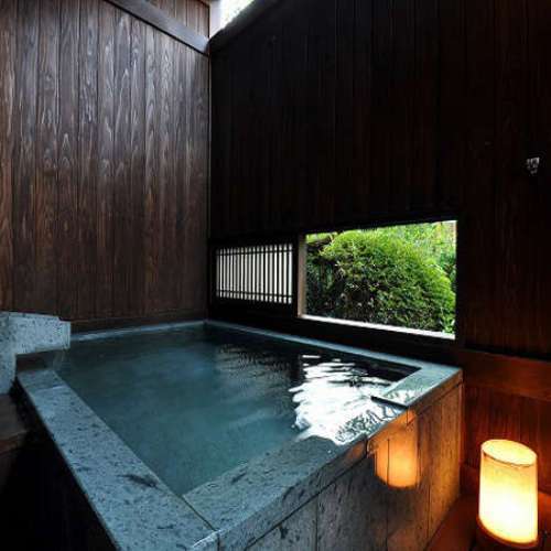 新しく新設された「くつろぎの間」北条の客室専用露天風呂