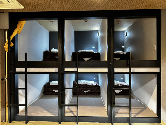 カプセルブース