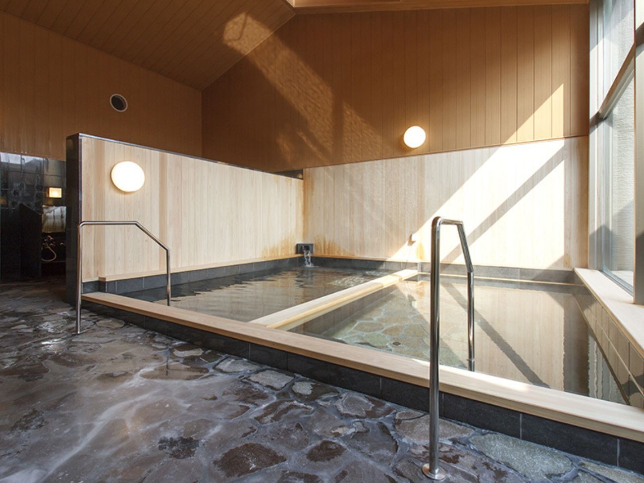 大浴場「木風呂」
