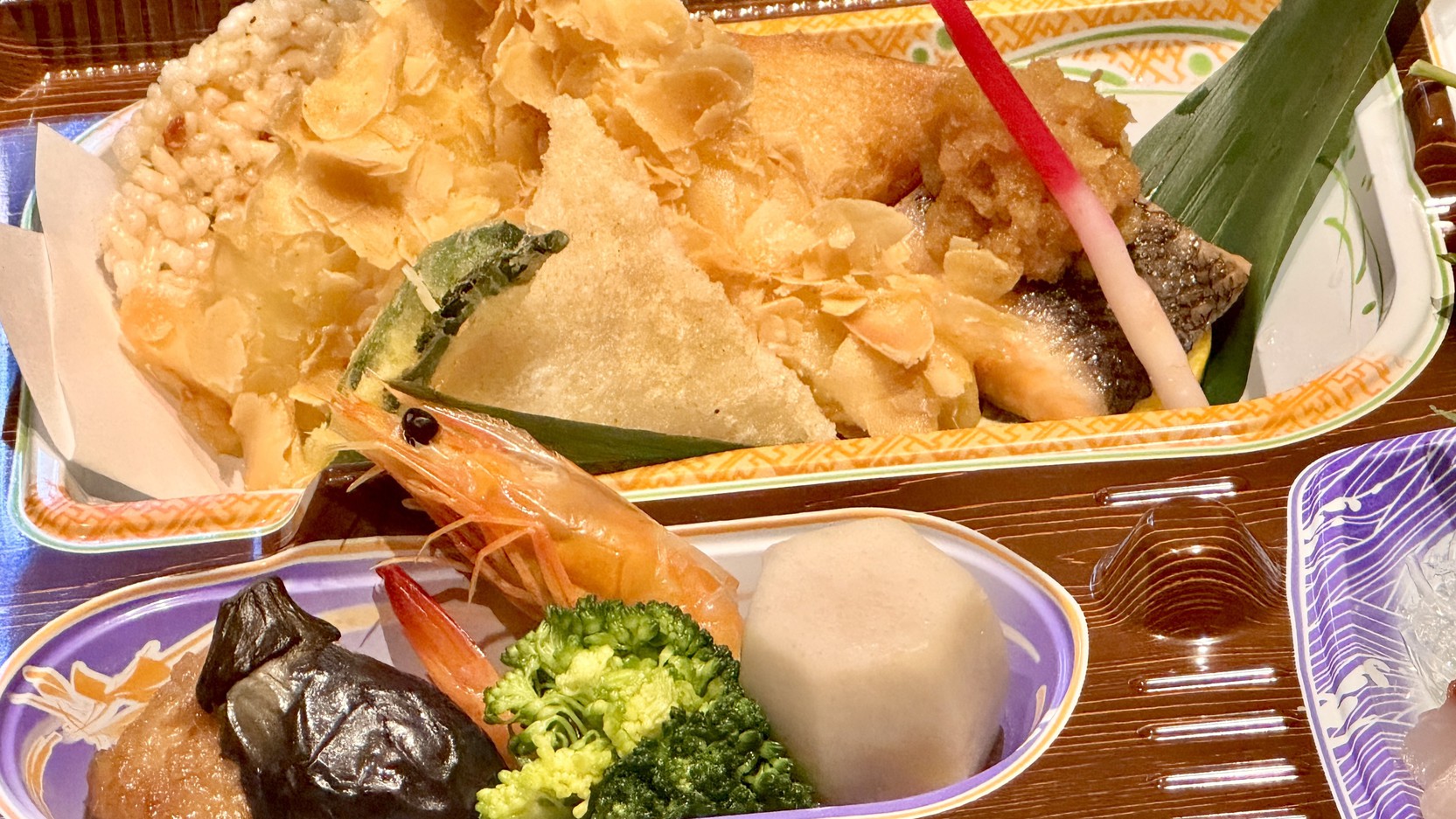 夕食の懐石御膳は日本料理を一つにまとめました♪