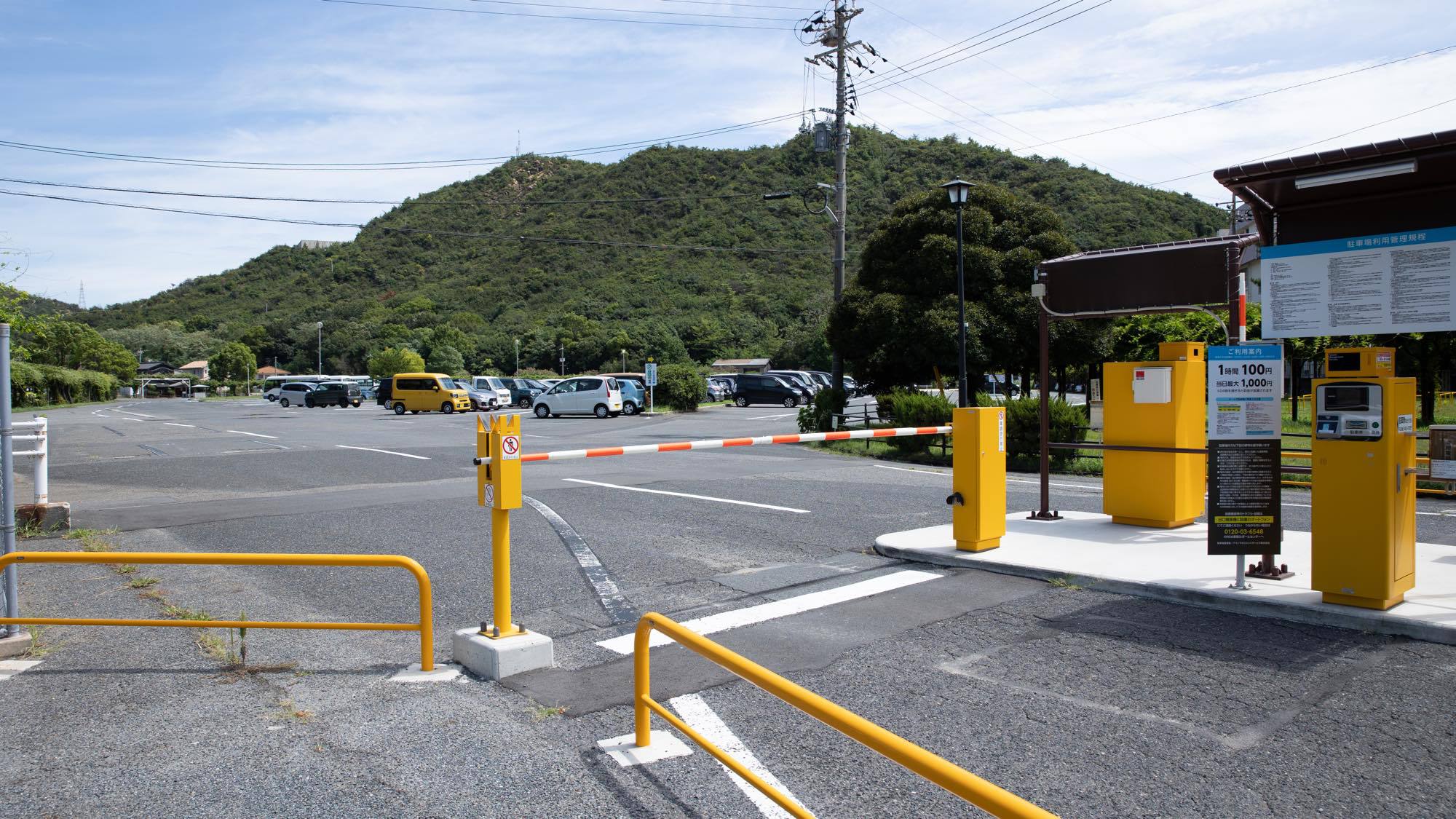 駐車場は「渋川観光駐車場」をご利用ください。チェックアウトの際に無料適用しますので駐車券をお忘れなく