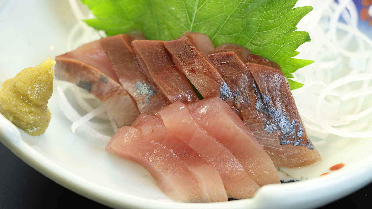 #冬の夕食一例＿【刺身】新鮮な魚介類をお刺身で堪能