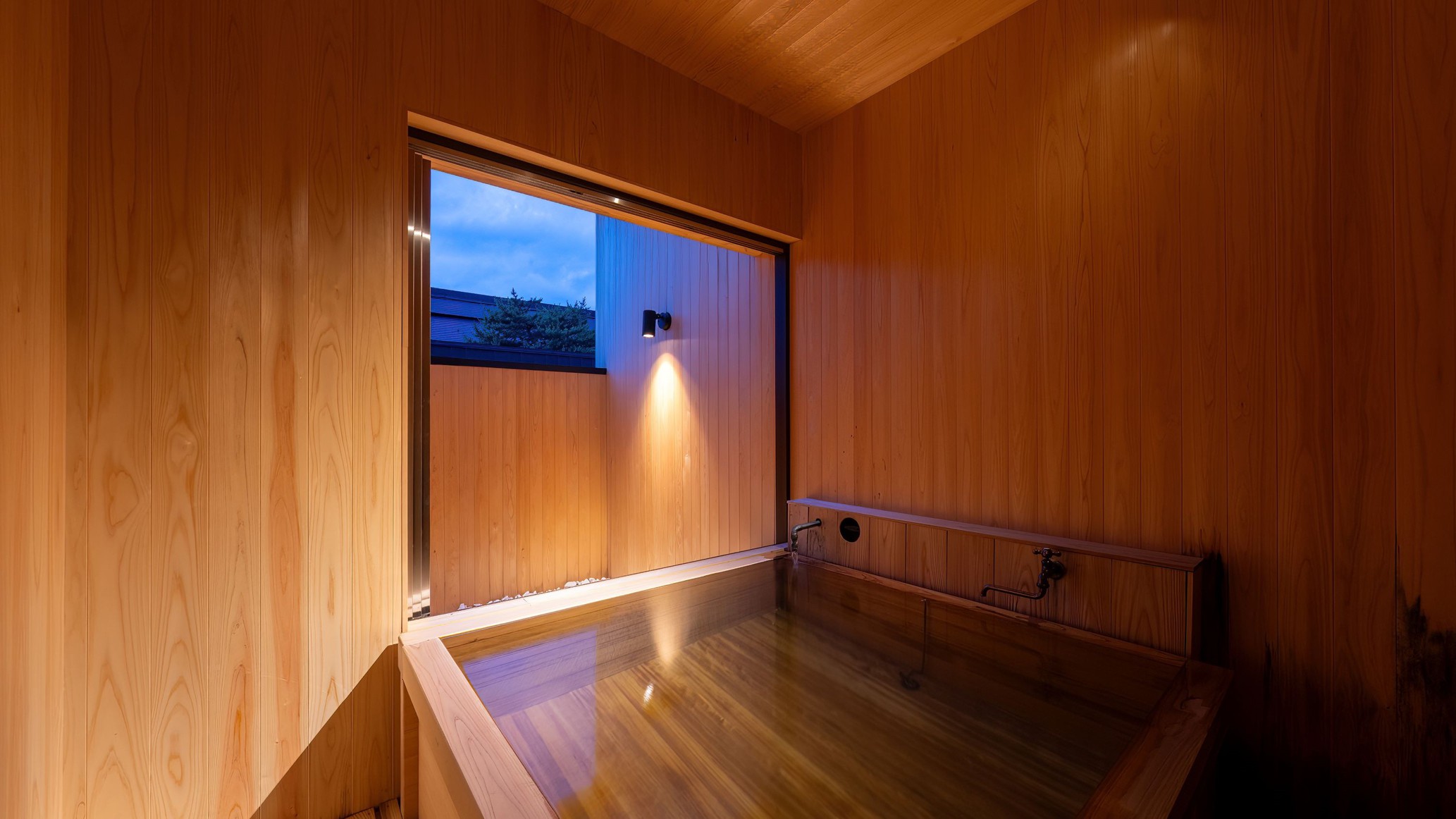 客室「Grano」（グラーノ）の露天風呂