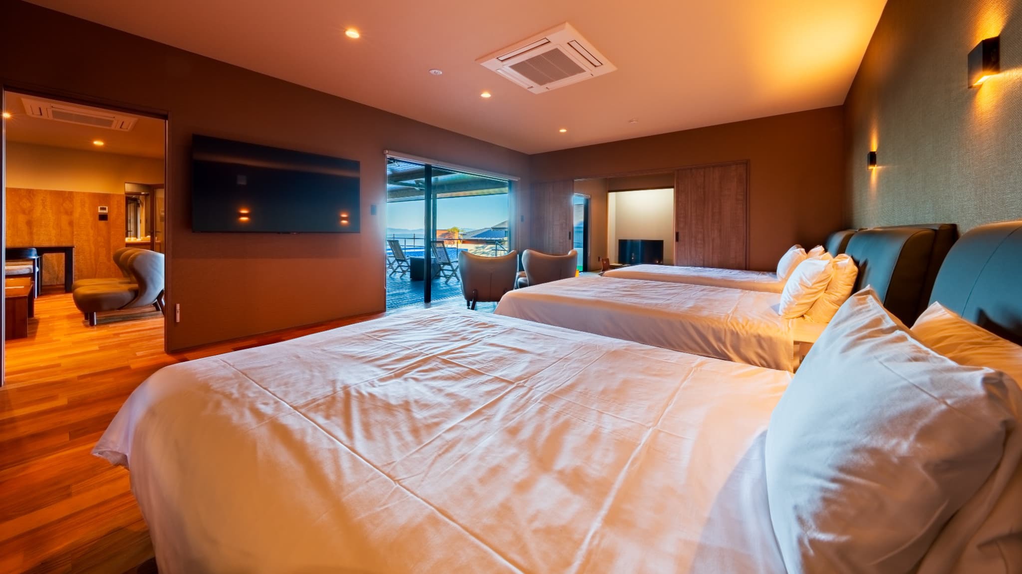 【スイートヴィラ／和洋室】夏期限定プール付