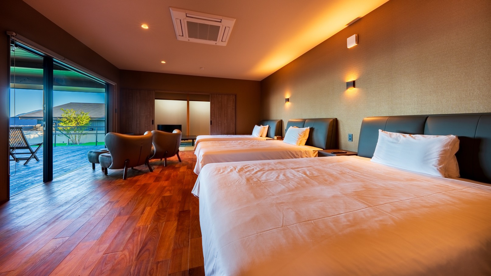 【スイートヴィラ／和洋室】夏期限定プール付