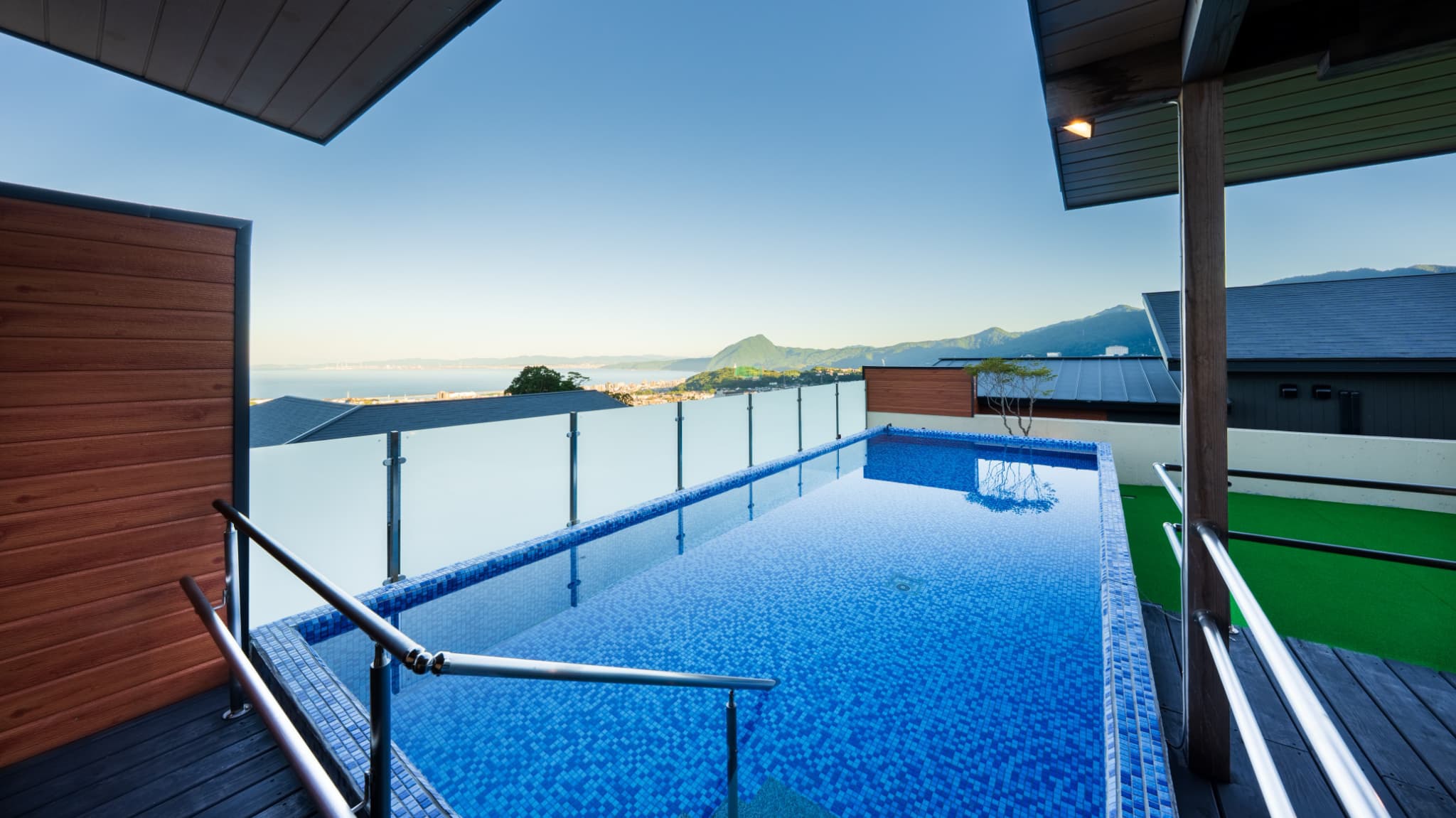 【スイートヴィラ／和洋室】夏期限定（6月〜9月）プール付