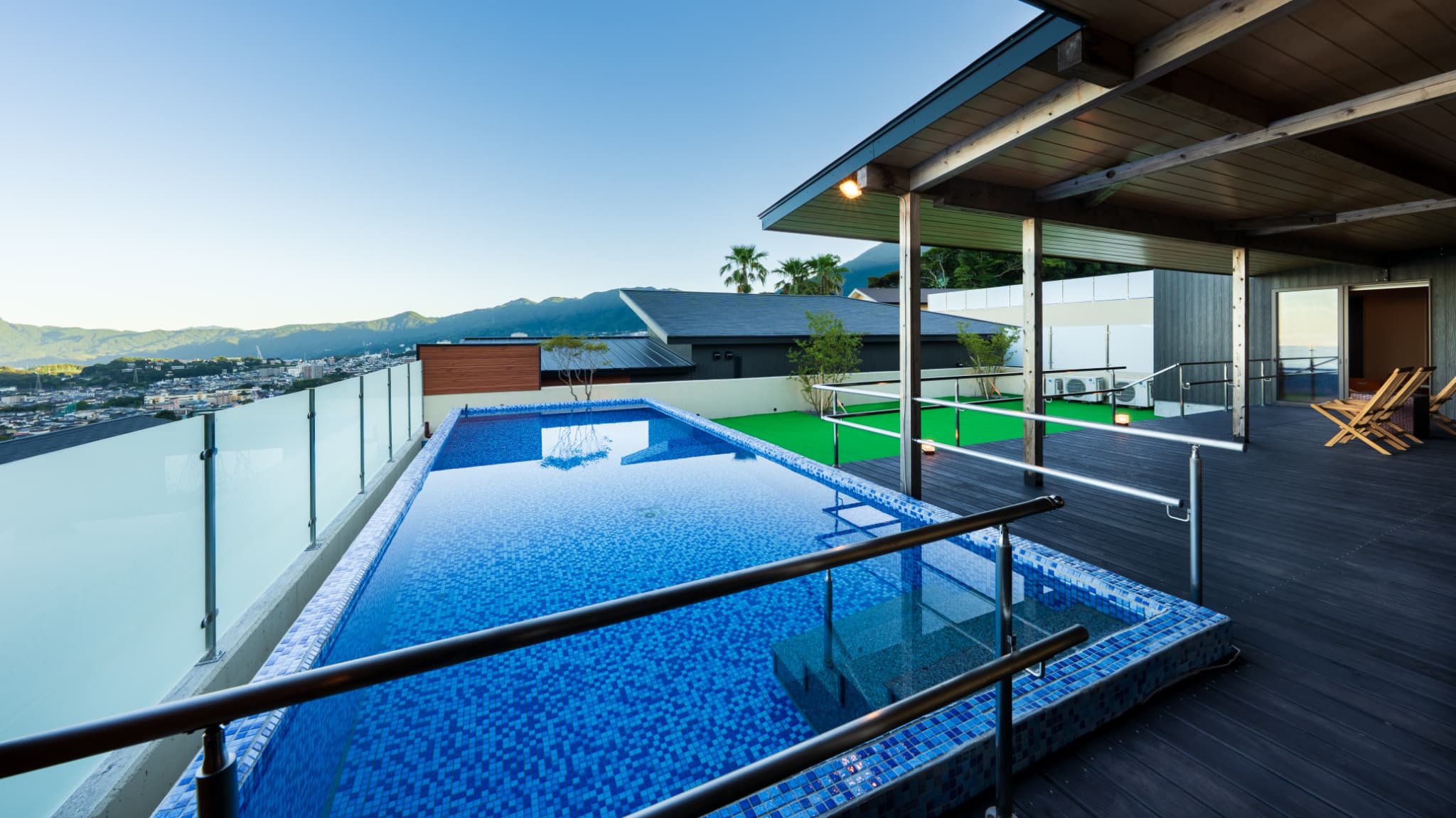 【スイートヴィラ／和洋室】夏期限定（6月〜9月）プール付