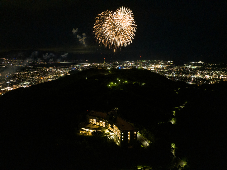 眉山山頂の花火