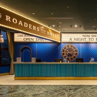 【連泊】バスタブ付きの客室で旅の疲れを癒やし、 空に近い高層階で心ほどける朝食のひとときを。