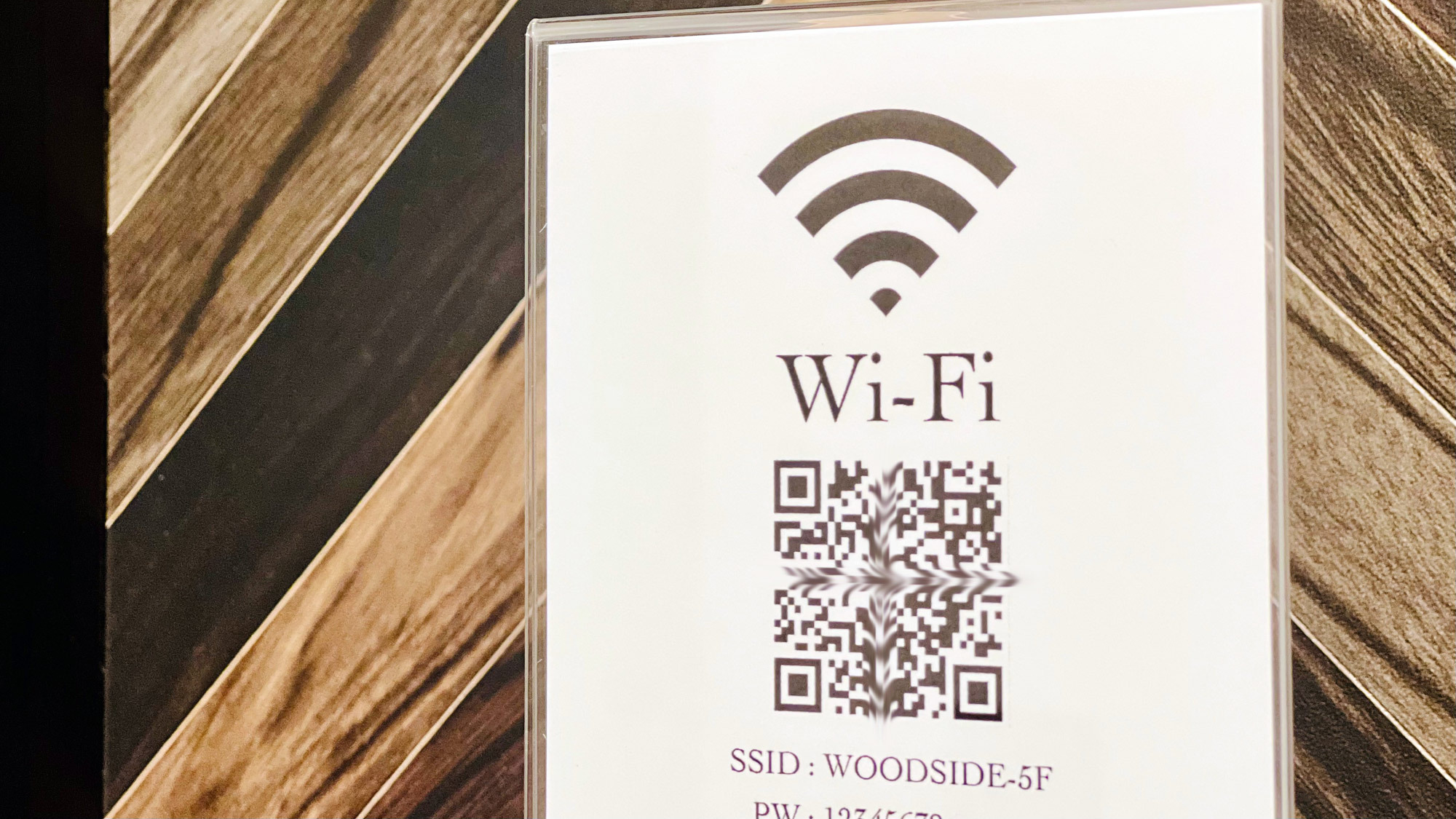 部屋設備客室全室Wi-Fi（ワイファイ）完備で快適なネット環境