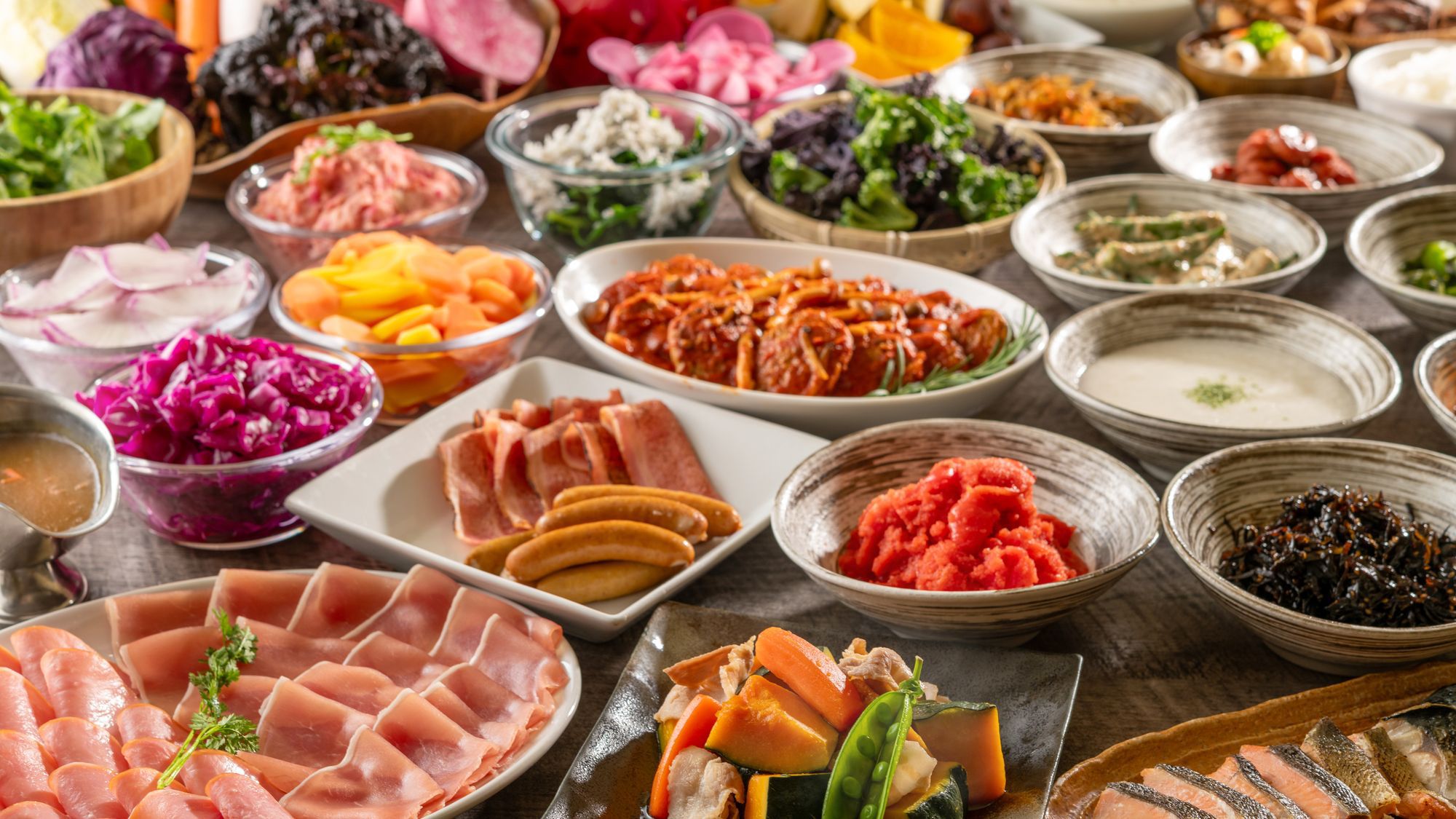【ベストレート／朝食付プラン】高層ビルが並ぶ新宿も、癒しの高尾山観光も思いのまま！【添い寝無料】