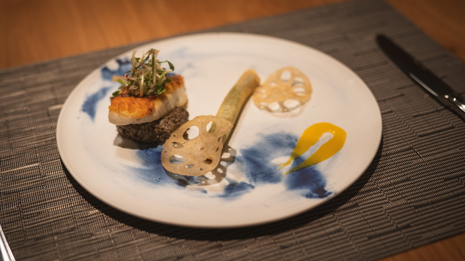 【お食事処】ディナーレストラン『炭火-SUMIKA-』