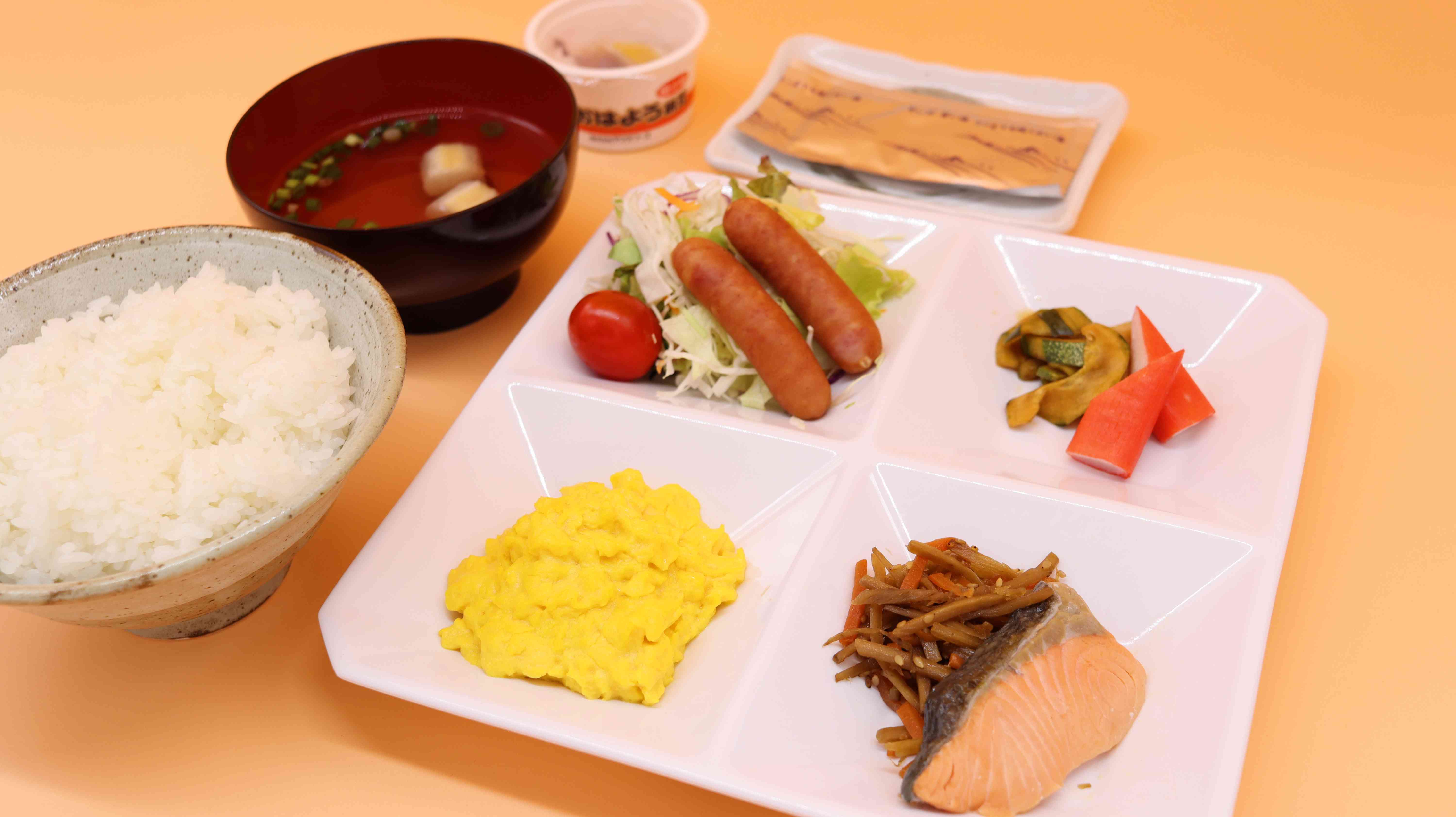 朝食セット（一例）