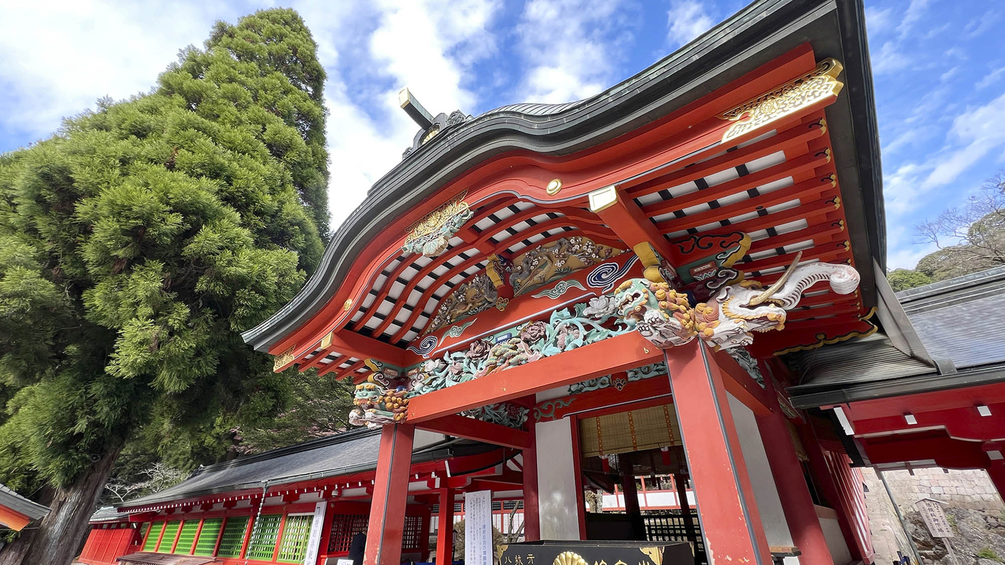 ・【観光スポット】「霧島神宮」の社殿は国宝指定されています（当施設より車で約10分）