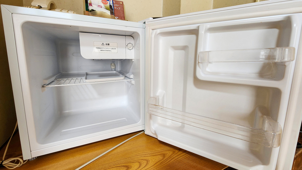 #客室設備空冷蔵庫がございます。自由にご利用くださいませ。