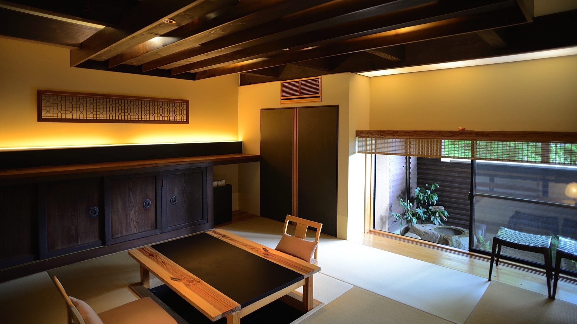 「お」の間｜居室