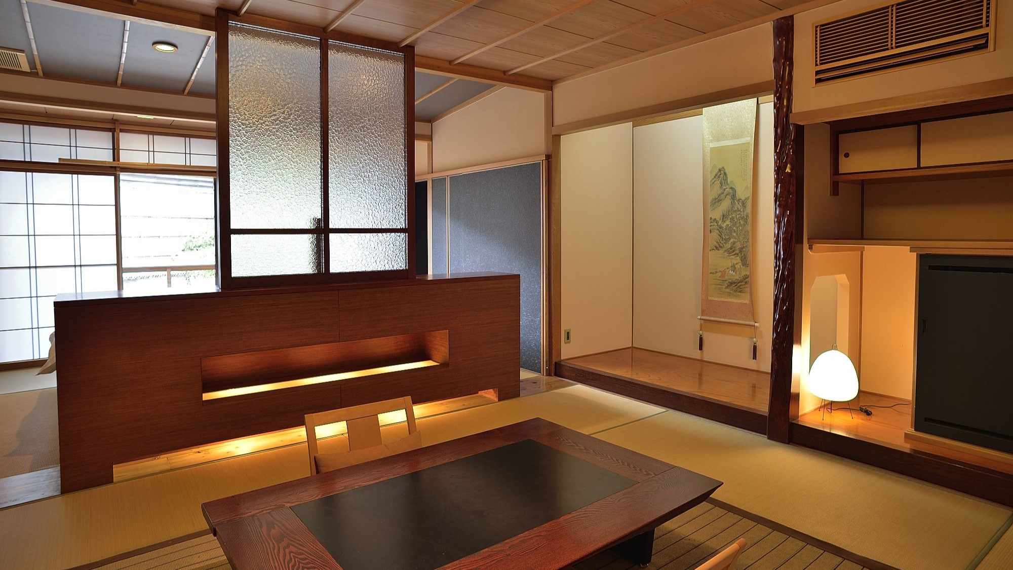 「な」の間｜居間