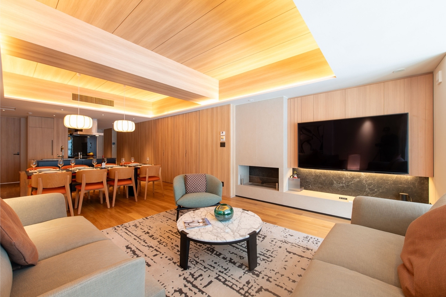 3 Bedroom-Premium-Residence-Onsen-lounge
