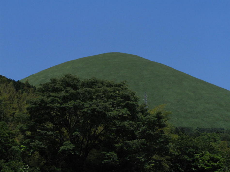 新緑の大室山