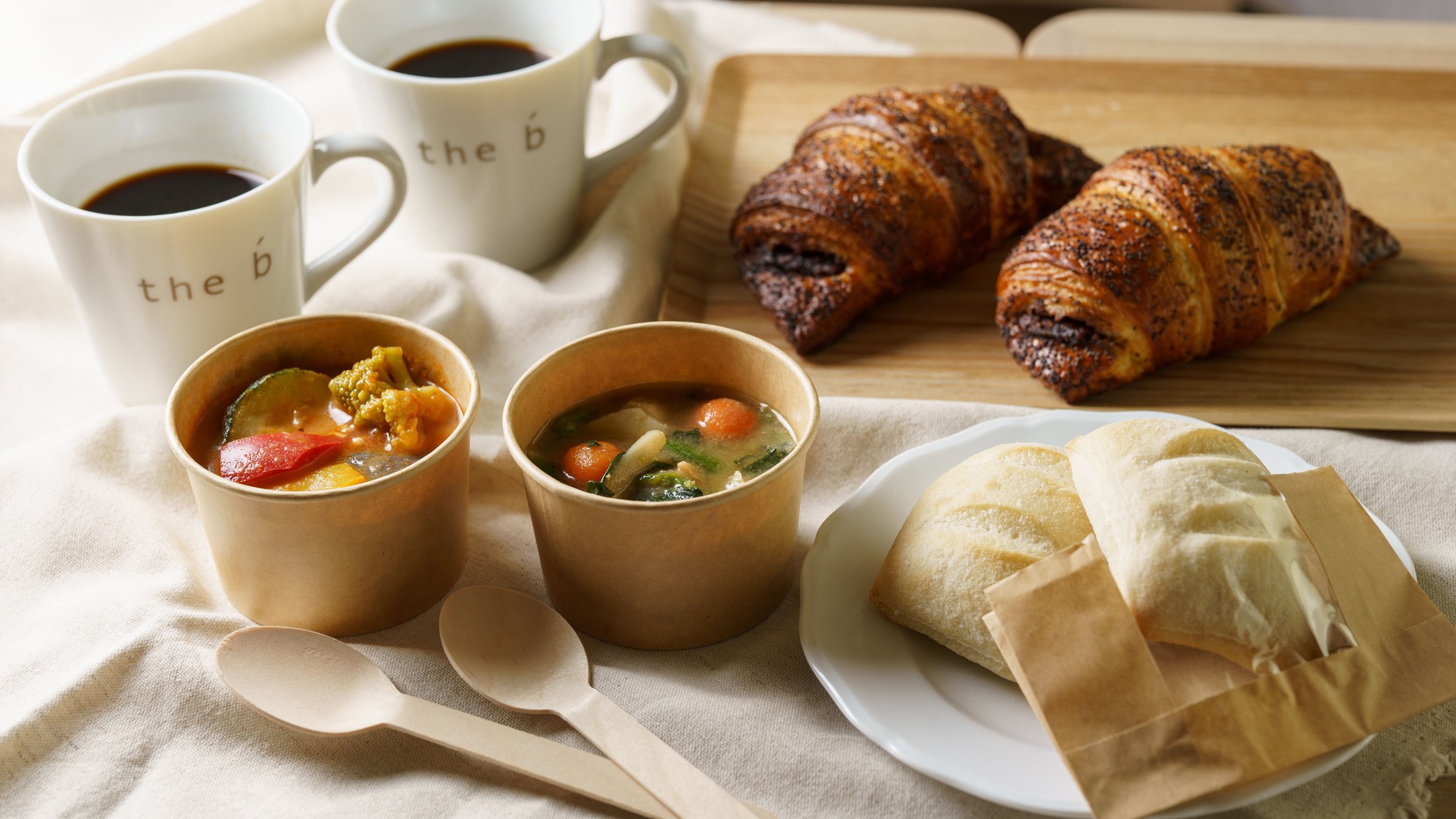 軽朝食／GREEN SPOONスープ（ハーフサイズ）とパンのセット