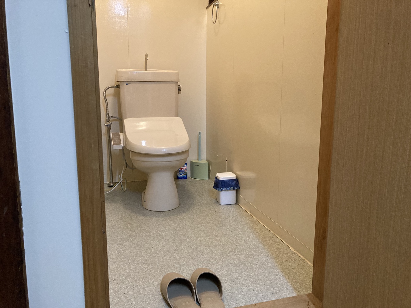 洋式トイレ(共用)