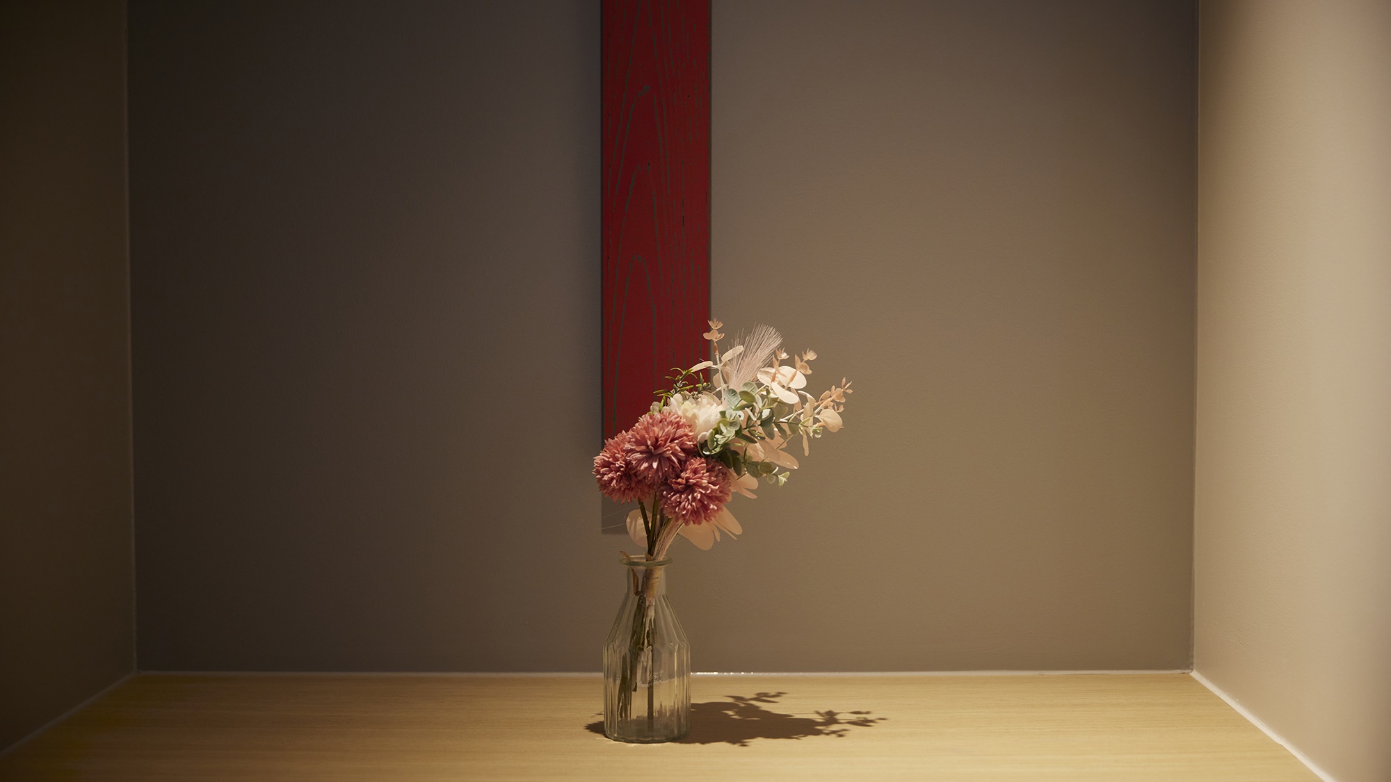 随所に季節のあしらい1Fロビー×;ラウンジ×;コワーキングスペース