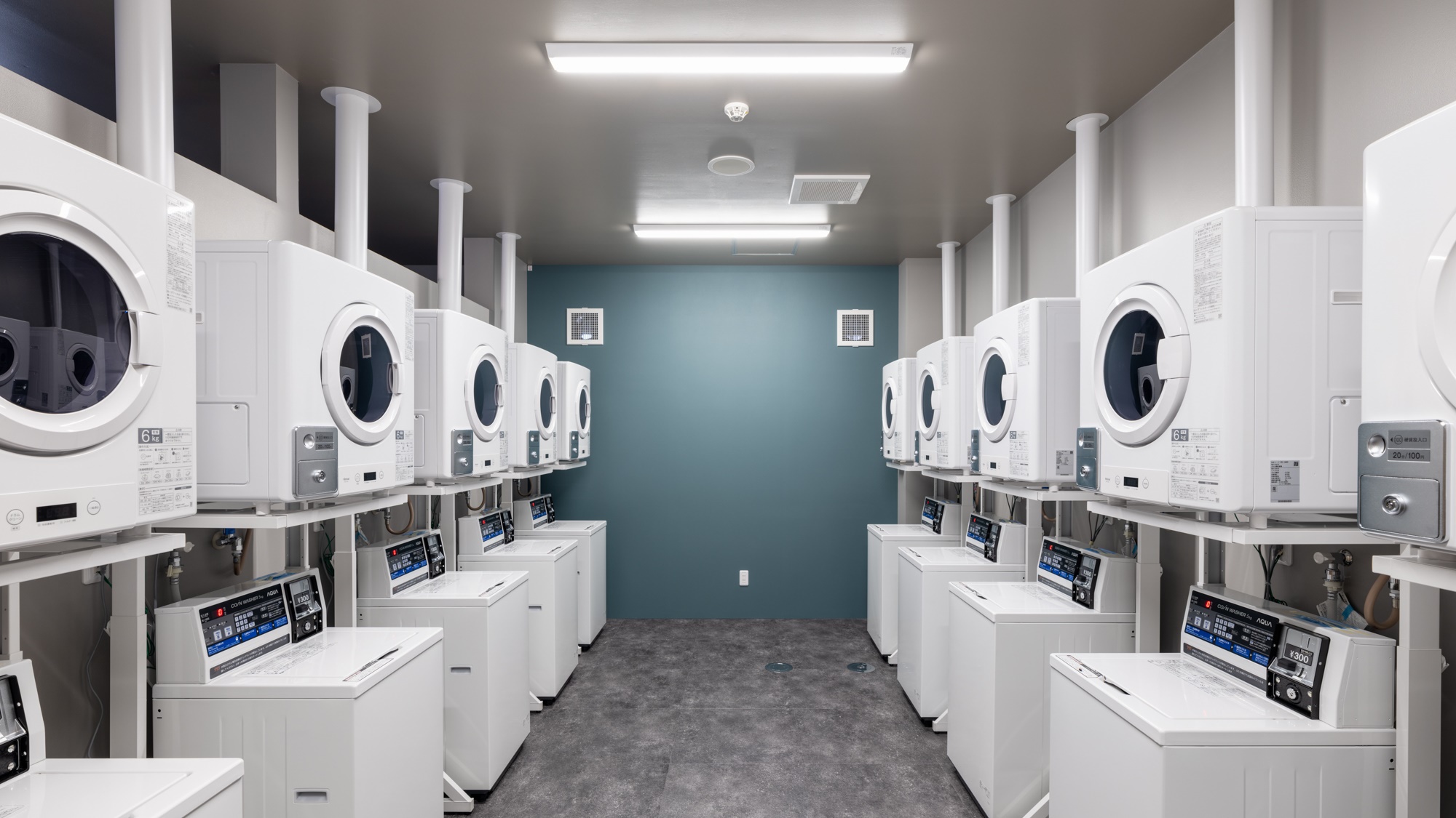 ランドリールーム洗濯機・乾燥機は各10台揃えております。