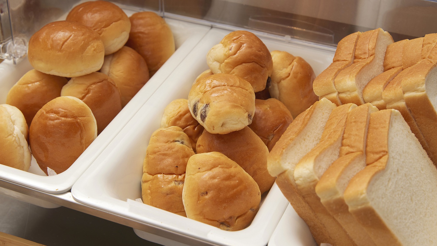 【約50種の朝食ブッフェ】料理例（ドリンクバー付き。 5:30〜10:00）