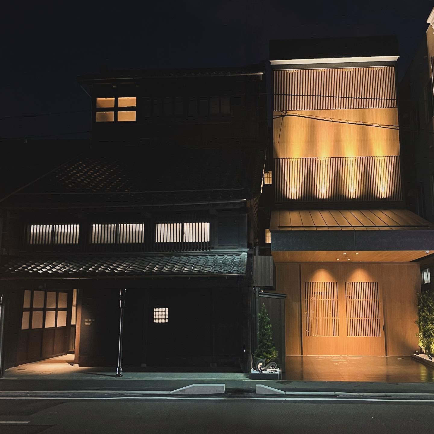 外観夜景