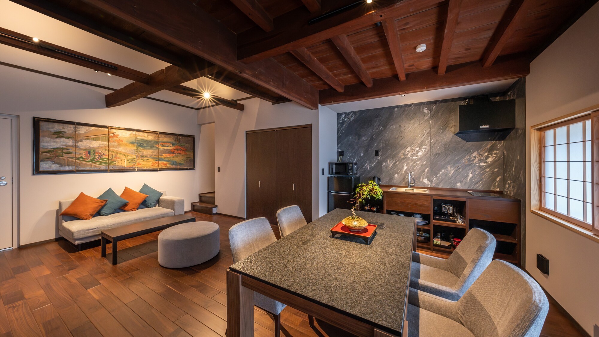 ジュニアスイート