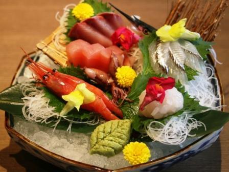 富山のきときと海の幸を新鮮なお造りで…;