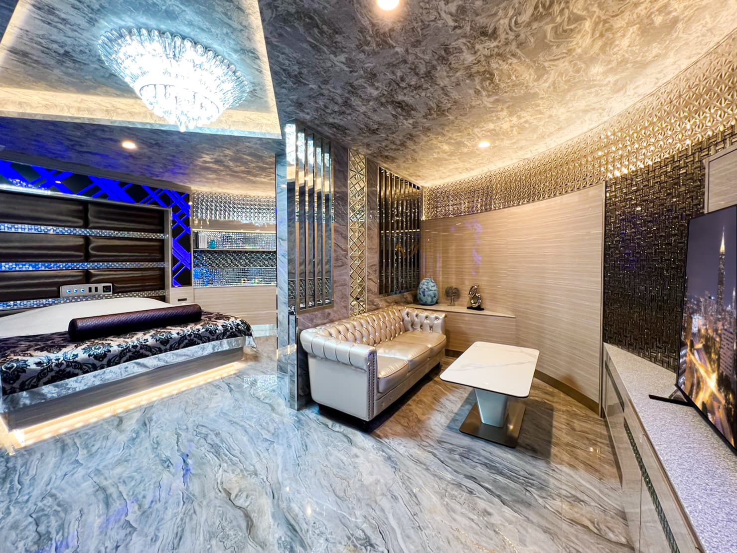 ラグジュアリー